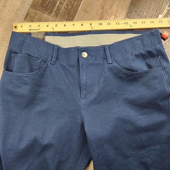Womens Under Armour size 14 Navy Blue Fitted Flat Front Woven Chino Pants - Picture 5 of 10